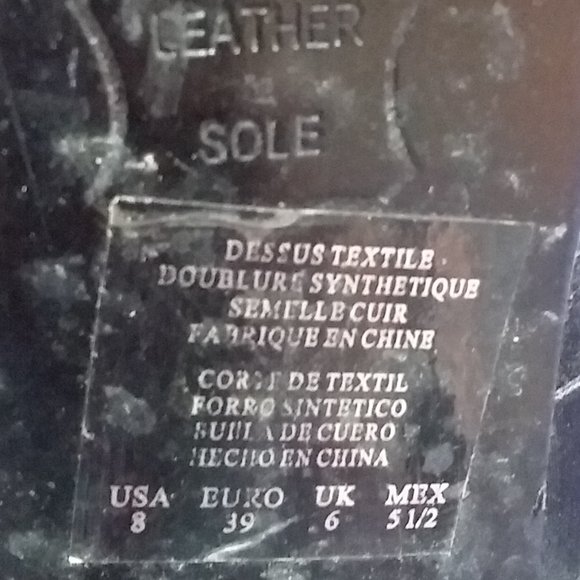 Black Heels with Trim - Picture 3 of 3